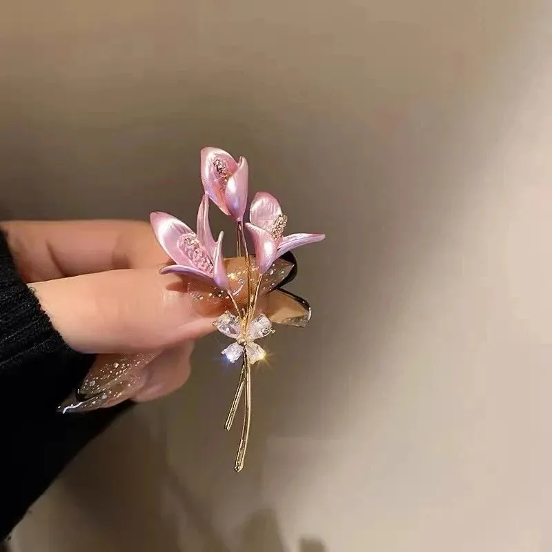 Ceylon Leather Brooch Pin