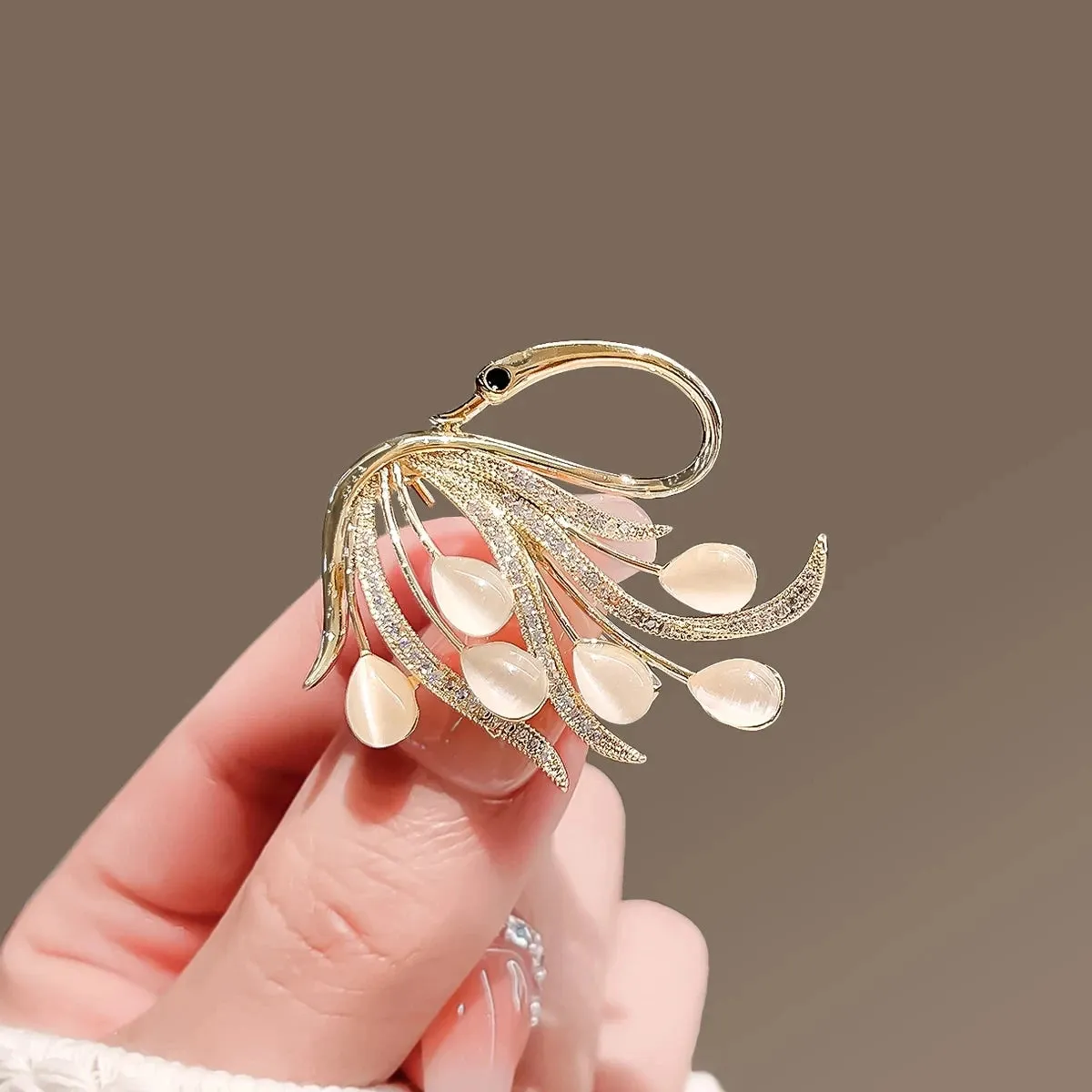 Ceylon Leather Brooch Pin