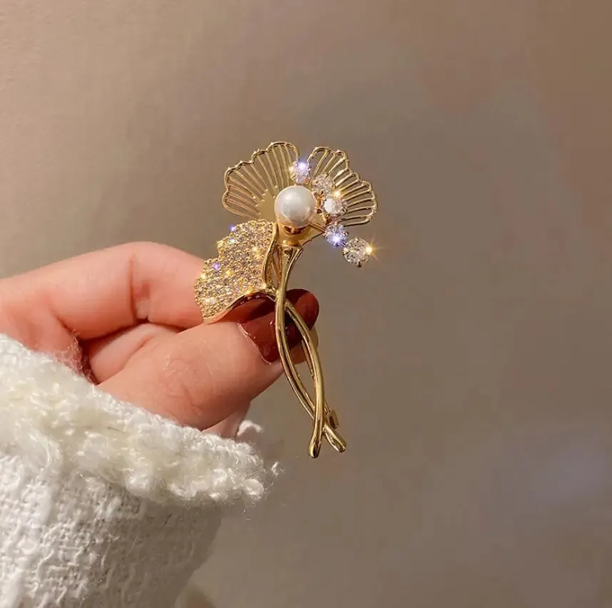 Ceylon Leather Brooch Pin