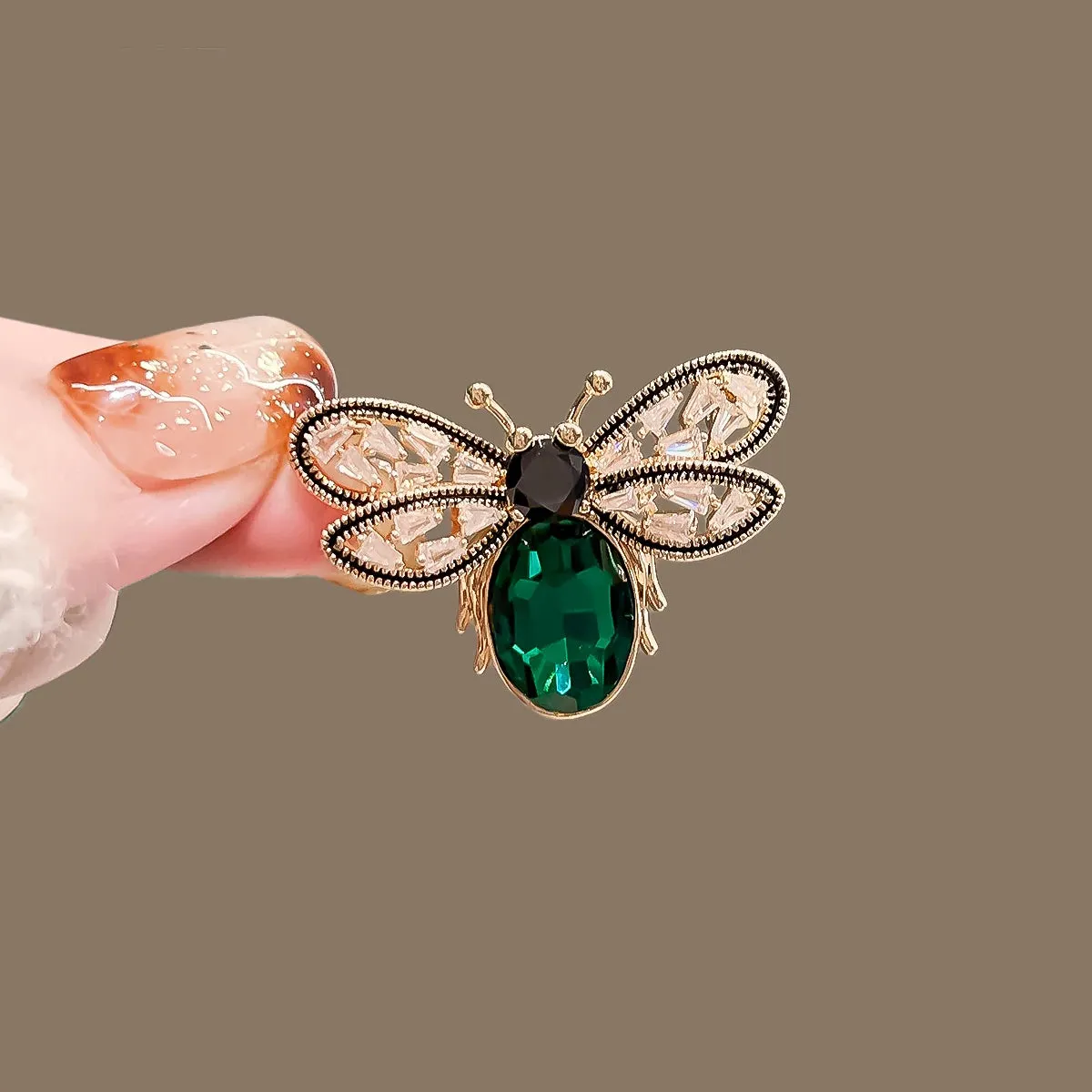 Ceylon Leather Brooch Pin