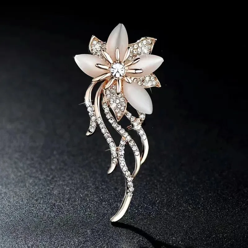 Ceylon Leather Brooch Pin