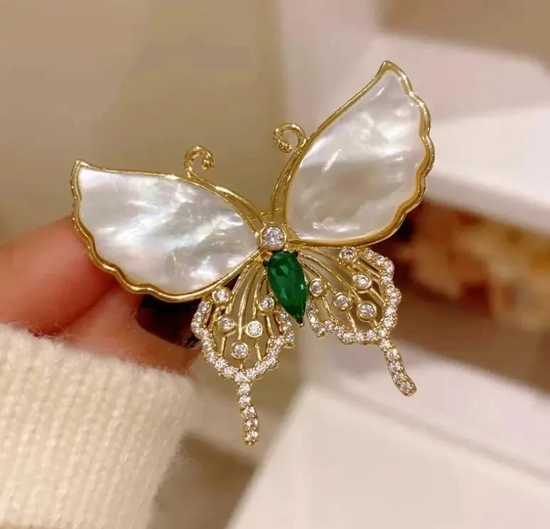 Ceylon Leather Brooch Pin