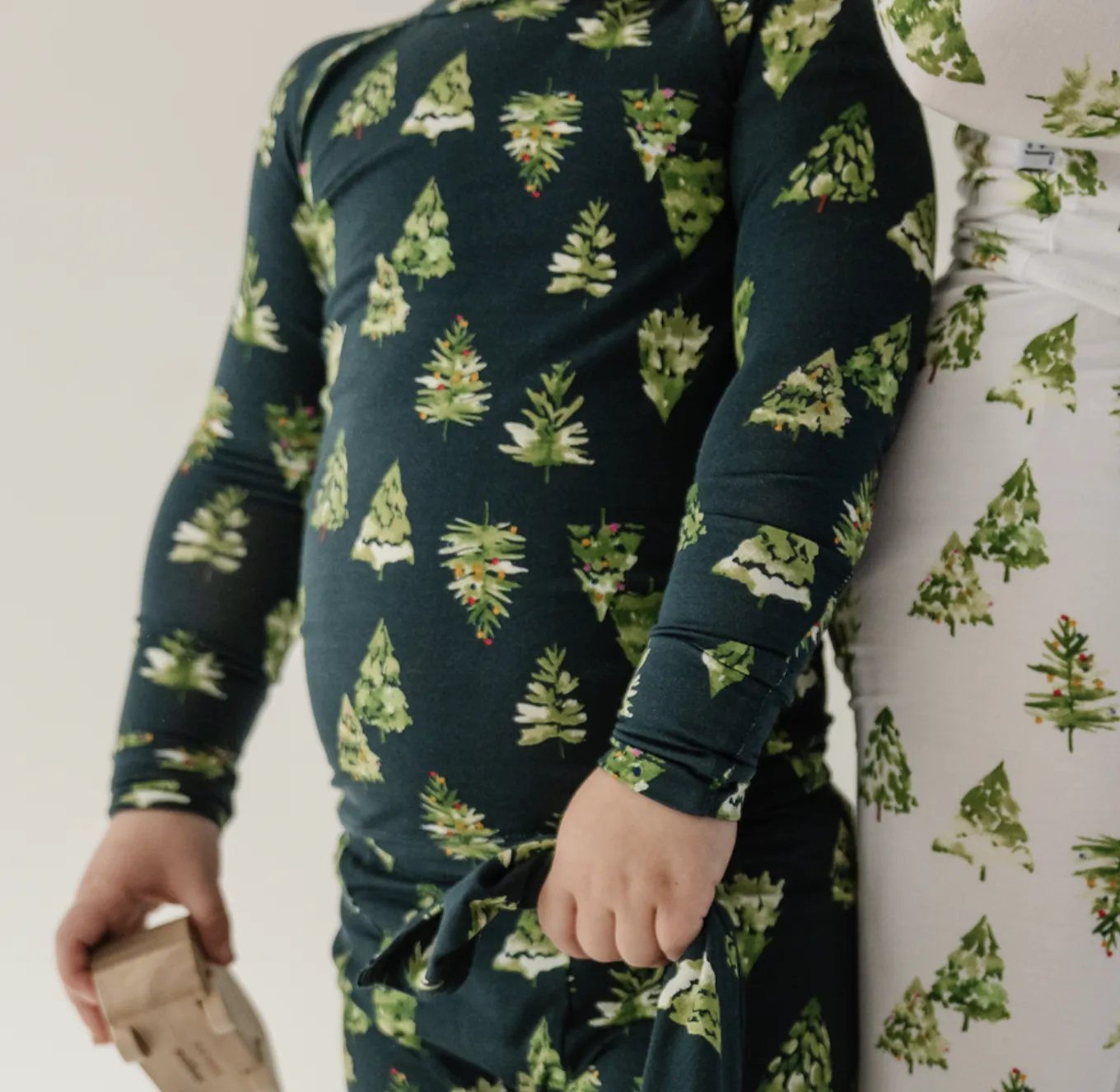 Joss   J - Bamboo Lounge Set in Emerald Trees