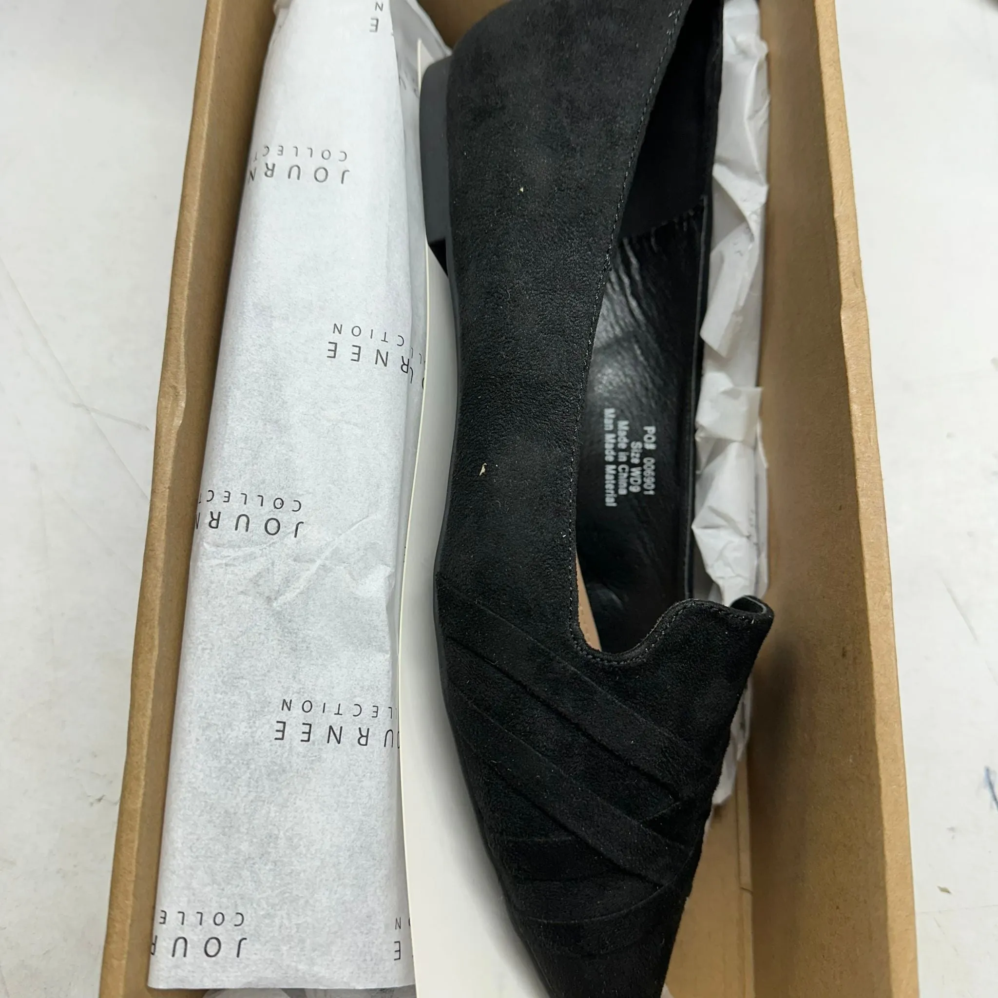 Journee Women's Mindee Slip-On Pointed Toe Loafer Flats - Size 9WD (Open Box)