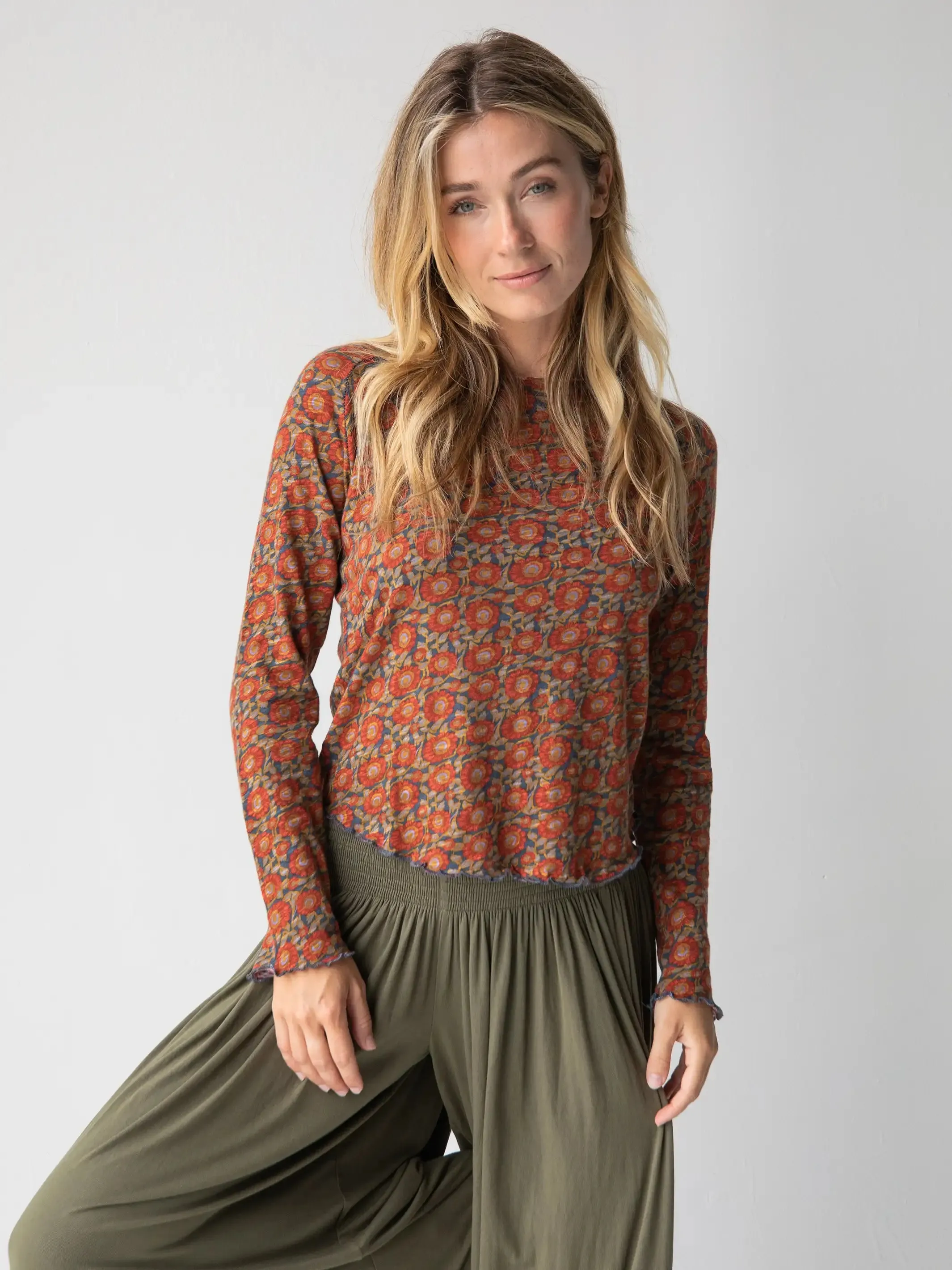 Lily Cotton Long Sleeve Tee Shirt - Blue Red Vines