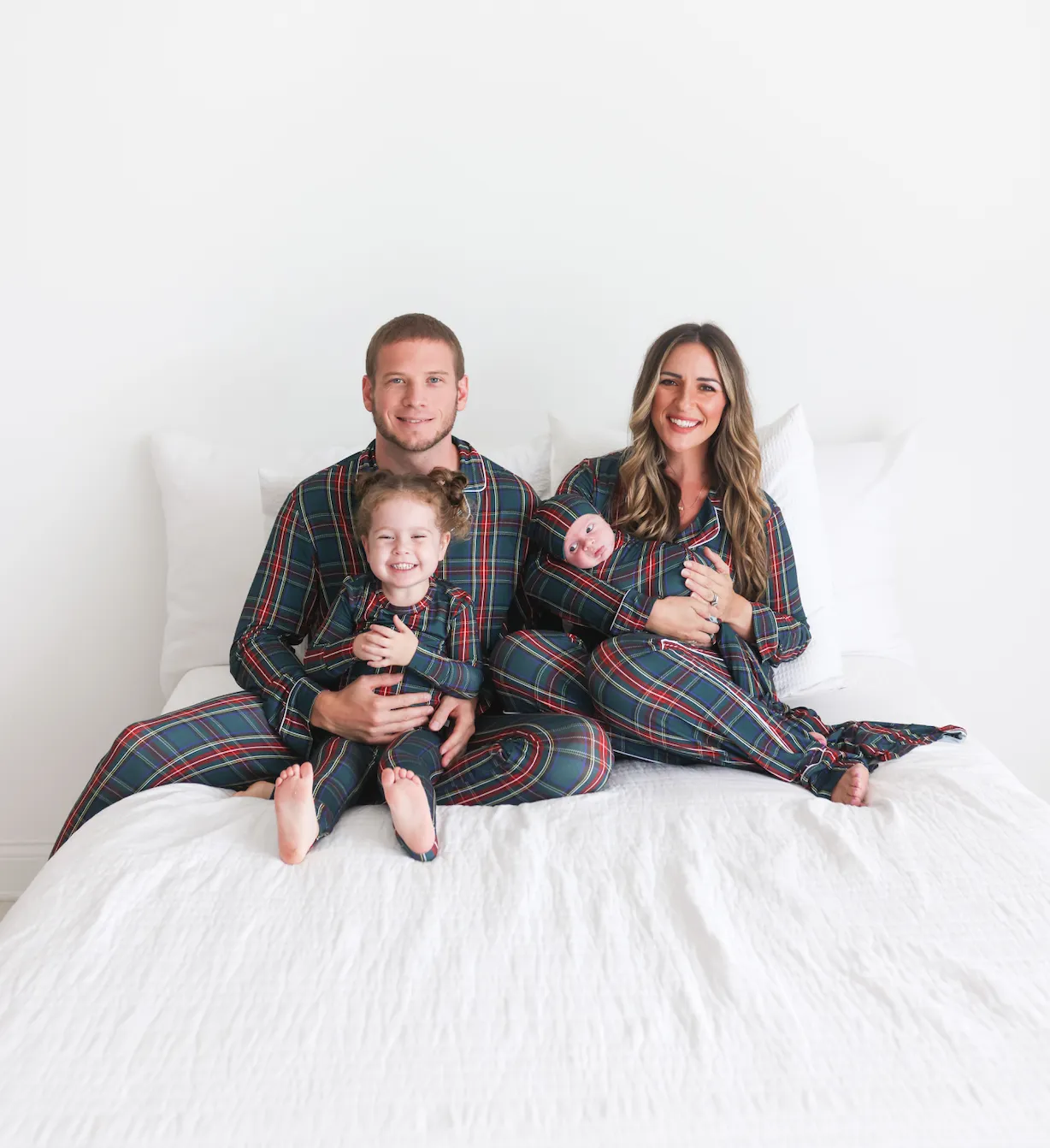 Tartan Plaid - Women's Long Sleeve & Relaxed Long Pajama Pants