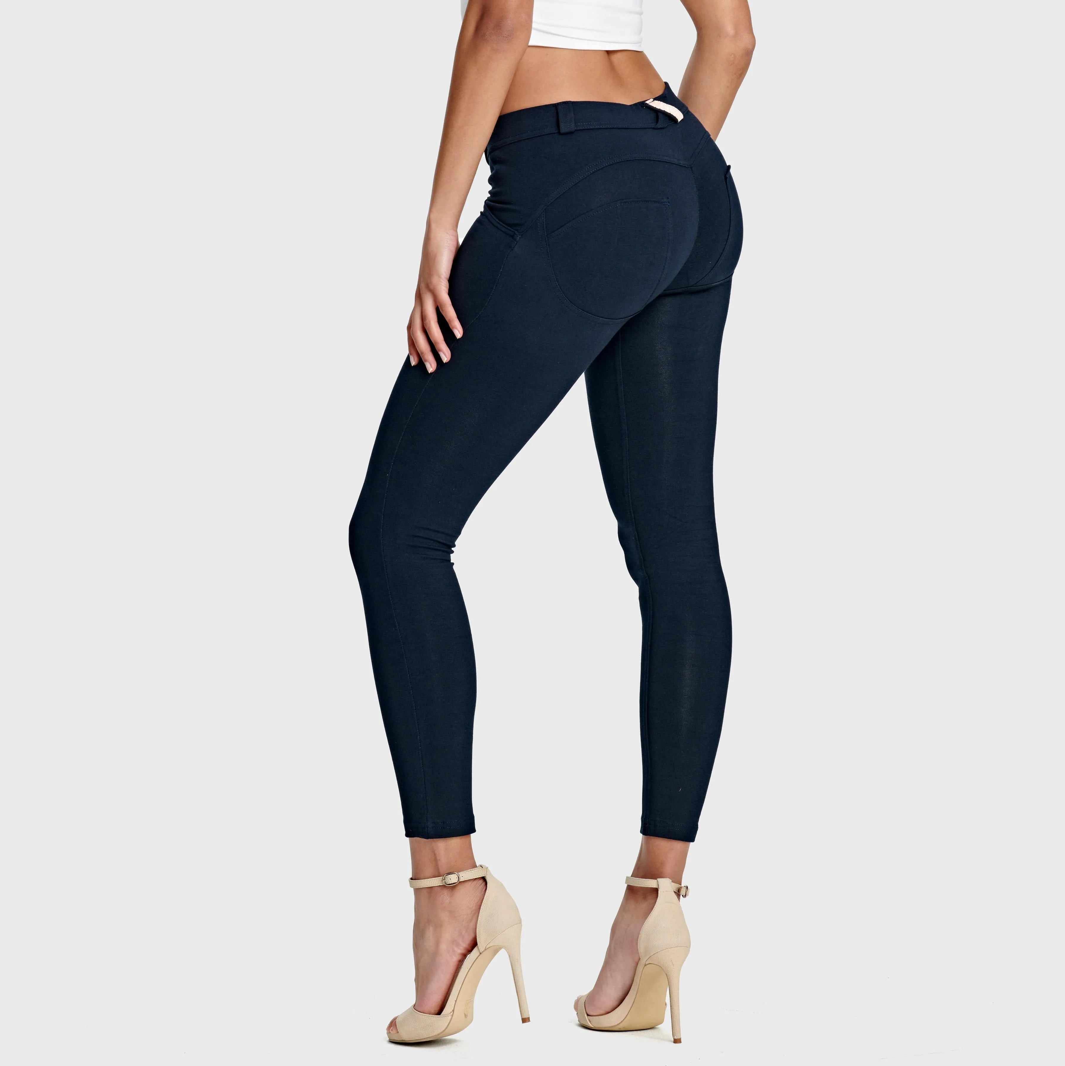WR.UP Fashion - Mid Rise - 7/8 Length - Navy Blue